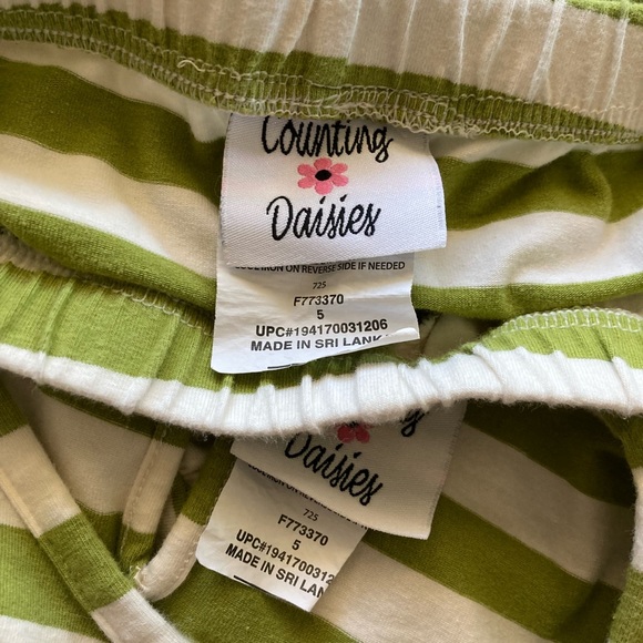 Counting Daisies Striped Floral Print Ruffle 2 Piece Set - Picture 13 of 15